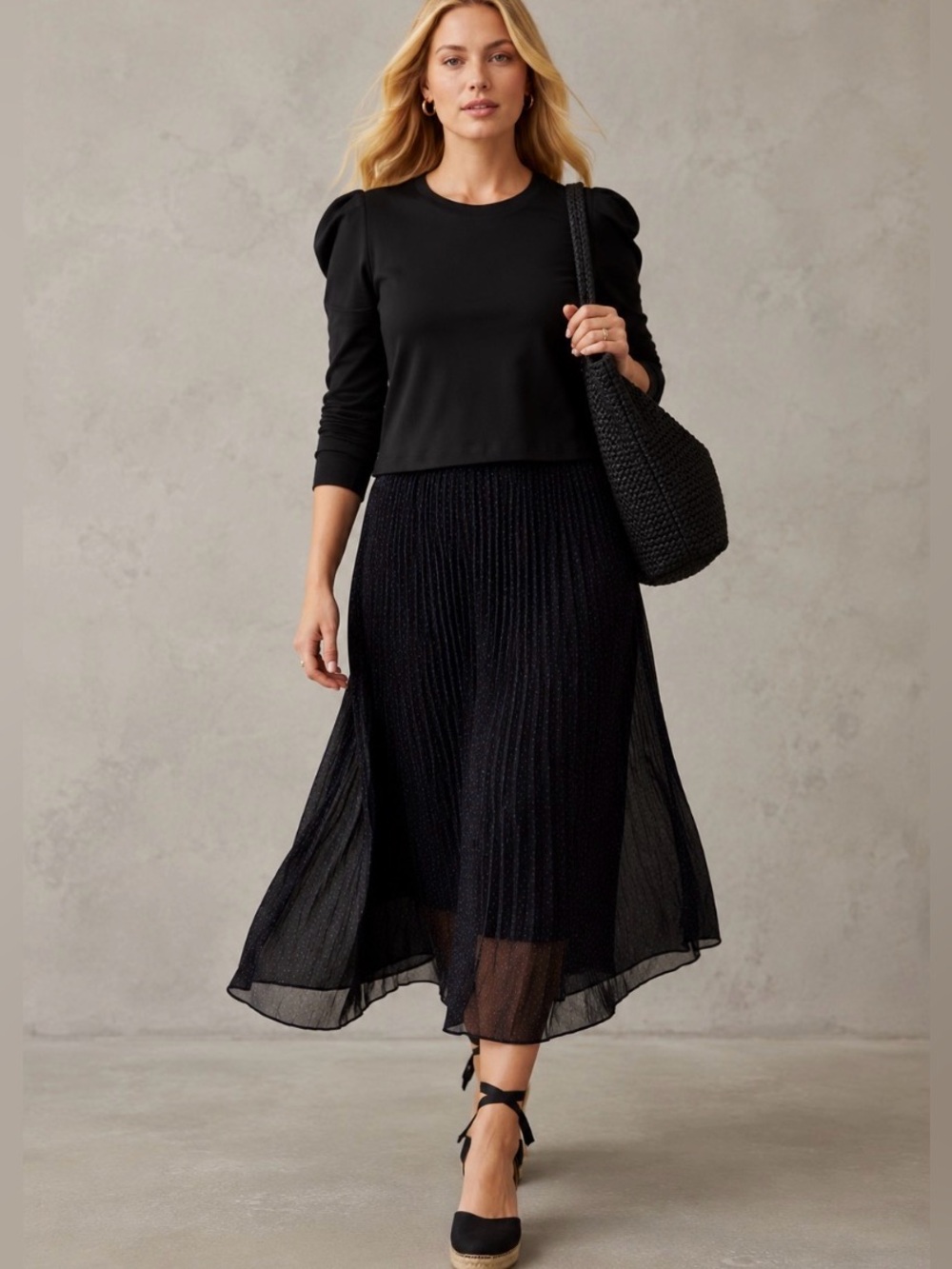 26W Pull On Pleated Chiffon Skirt with Subtle Blue Polka Dot Print:New With Tags - Picture 13 of 15